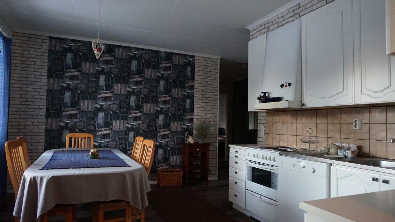 4 Bedrooms Near Center - Kranni Pori Exterior foto